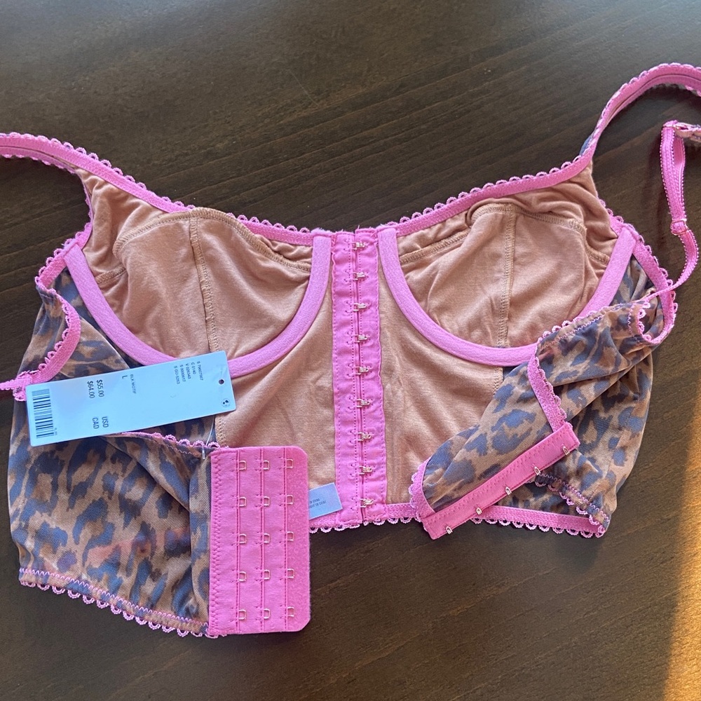 Urban Outfitters Pink and Brown Leopard Bralette. Size L - Picture 4 of 8